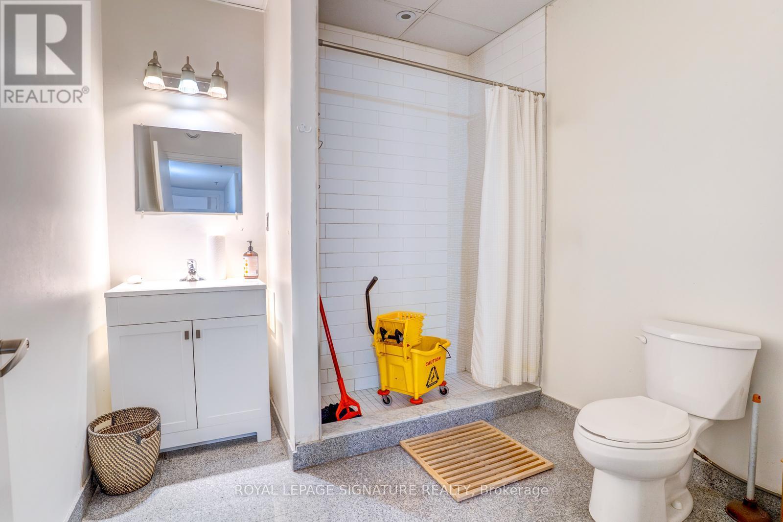 1&2 - 80 Mitchell Avenue, Toronto, Ontario  M6J 1C1 - Photo 13 - C13208664