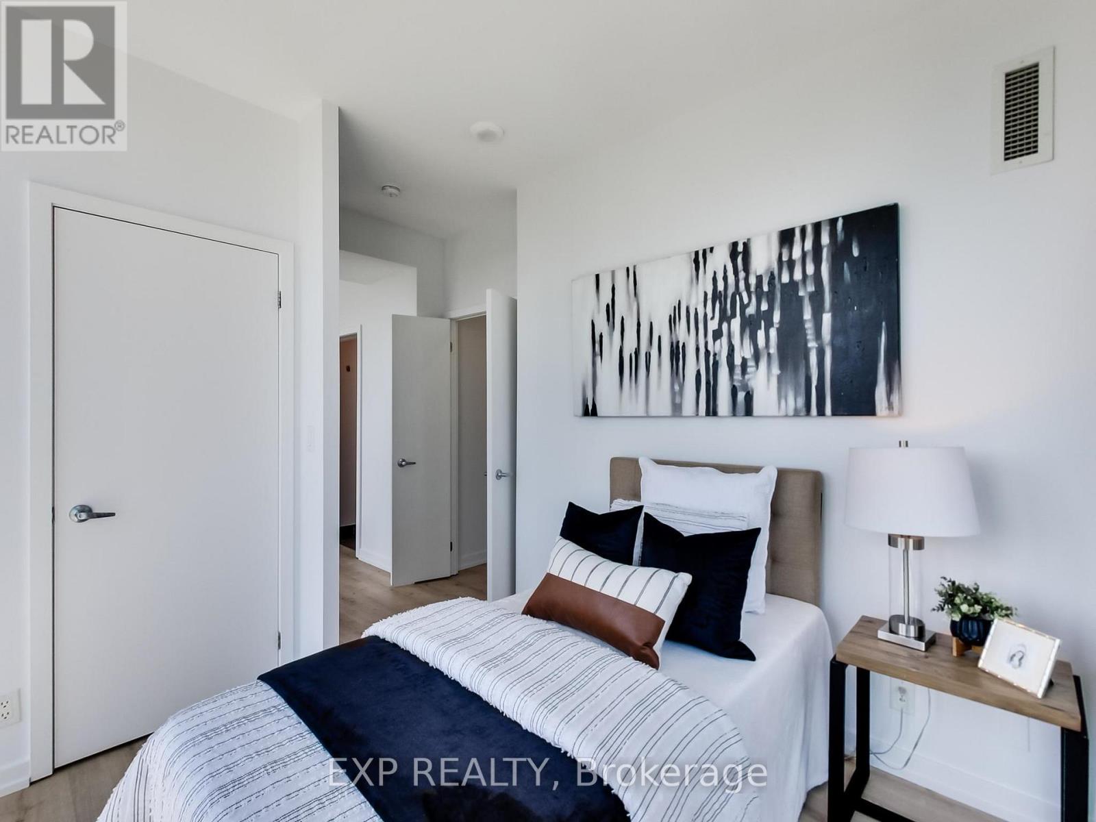 1906 - 33 Lombard Street, Toronto, Ontario  M5C 3H8 - Photo 16 - C13208722