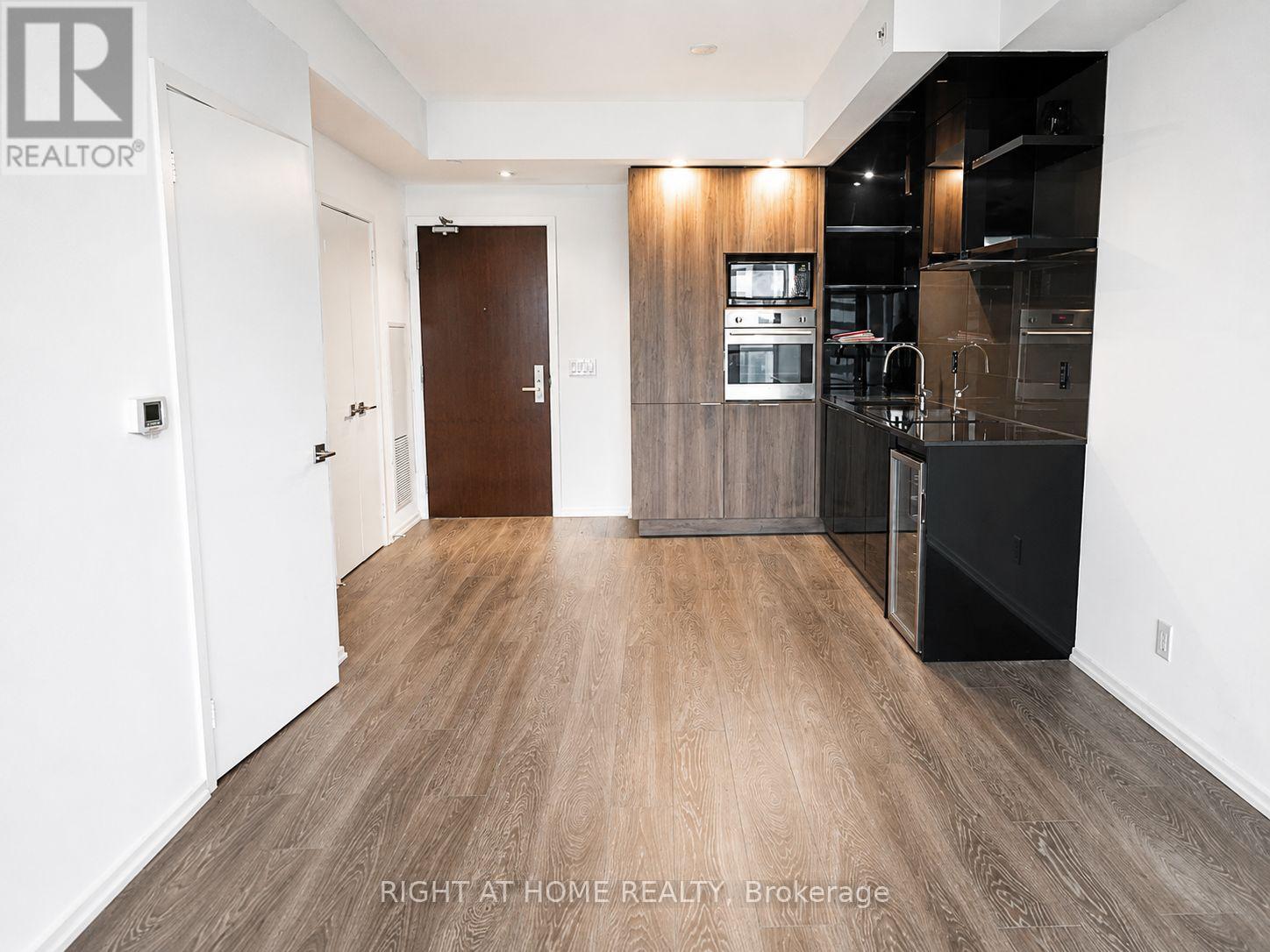 5210 - 70 Temperance Street, Toronto, Ontario  M5H 4E8 - Photo 4 - C13208802