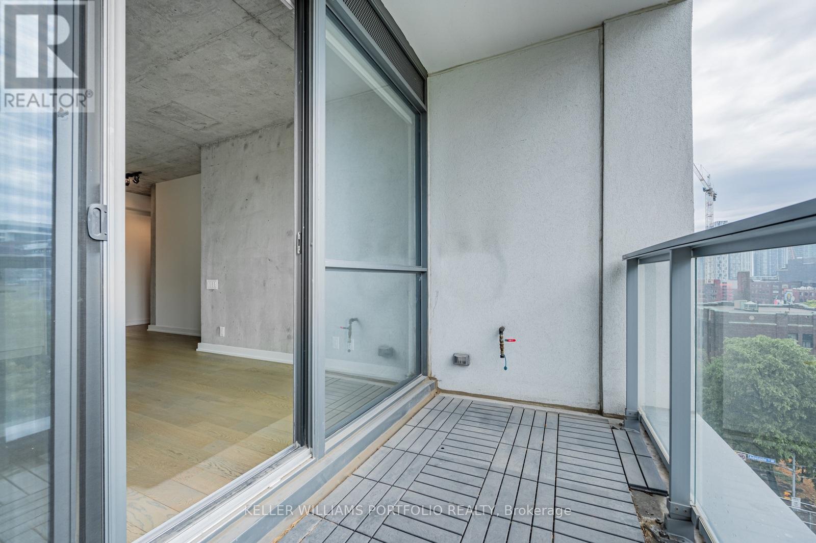 726 - 39 Brant Street, Toronto, Ontario  M5V 0M8 - Photo 21 - C13208822