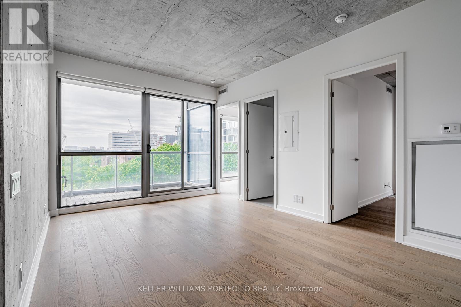 726 - 39 Brant Street, Toronto, Ontario  M5V 0M8 - Photo 4 - C13208822