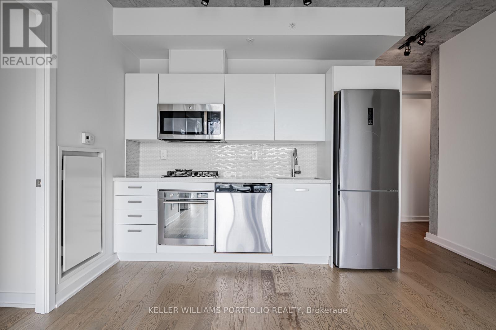 726 - 39 Brant Street, Toronto, Ontario  M5V 0M8 - Photo 6 - C13208822