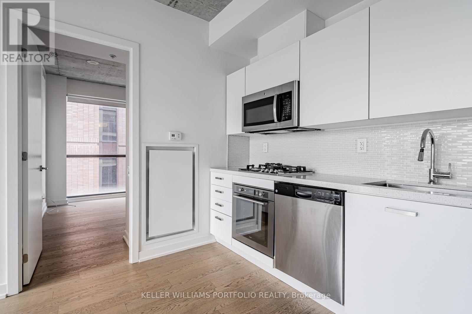 726 - 39 Brant Street, Toronto, Ontario  M5V 0M8 - Photo 7 - C13208822