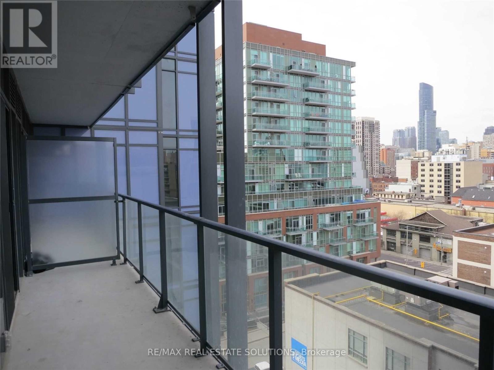 815 - 105 George Street, Toronto, Ontario  M5A 0L4 - Photo 11 - C13208830