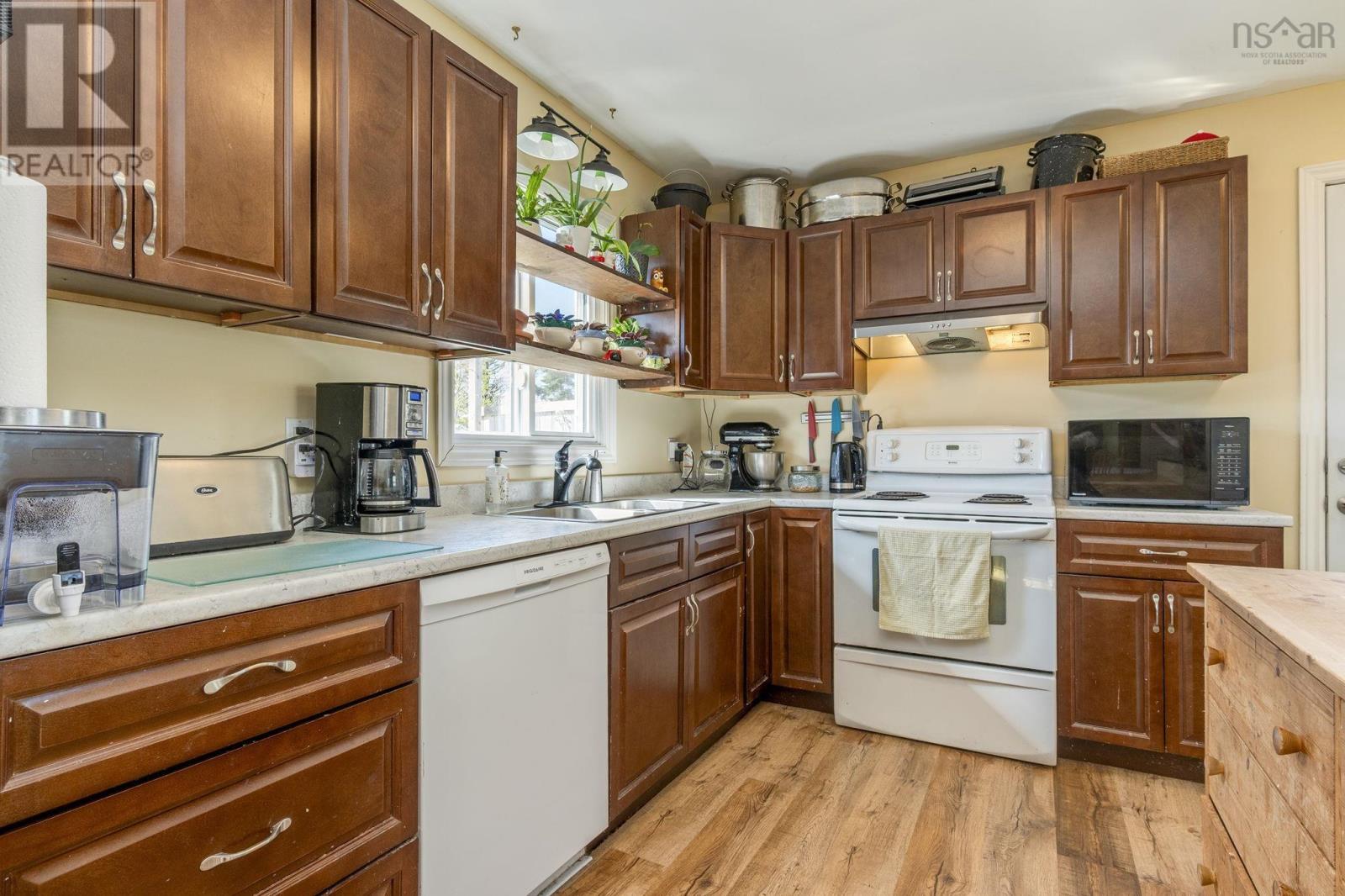 106 Oceanlea Drive, Eastern Passage, Nova Scotia  B3G 1G4 - Photo 13 - 202612465