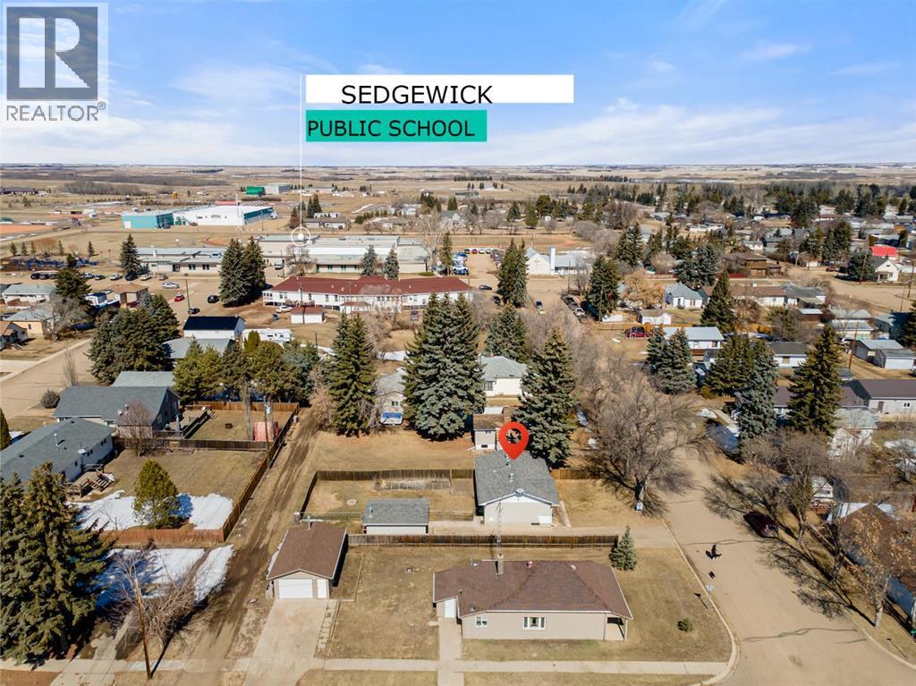 4909 51 Street, Sedgewick, Alberta  T0B 4C0 - Photo 40 - A2287822