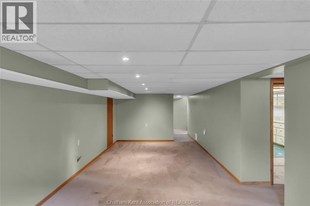 5 Balmoral Place, Wallaceburg, Ontario  N8A 2E2 - Photo 28 - 26012379