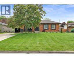 5 Balmoral PLACE, Wallaceburg, Ontario