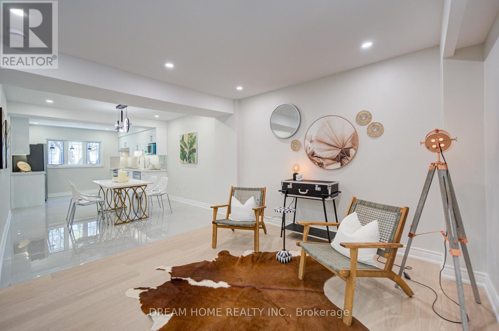 12 Bonis Avenue, Toronto, Ontario  M1T 2V1 - Photo 2 - E13208540
