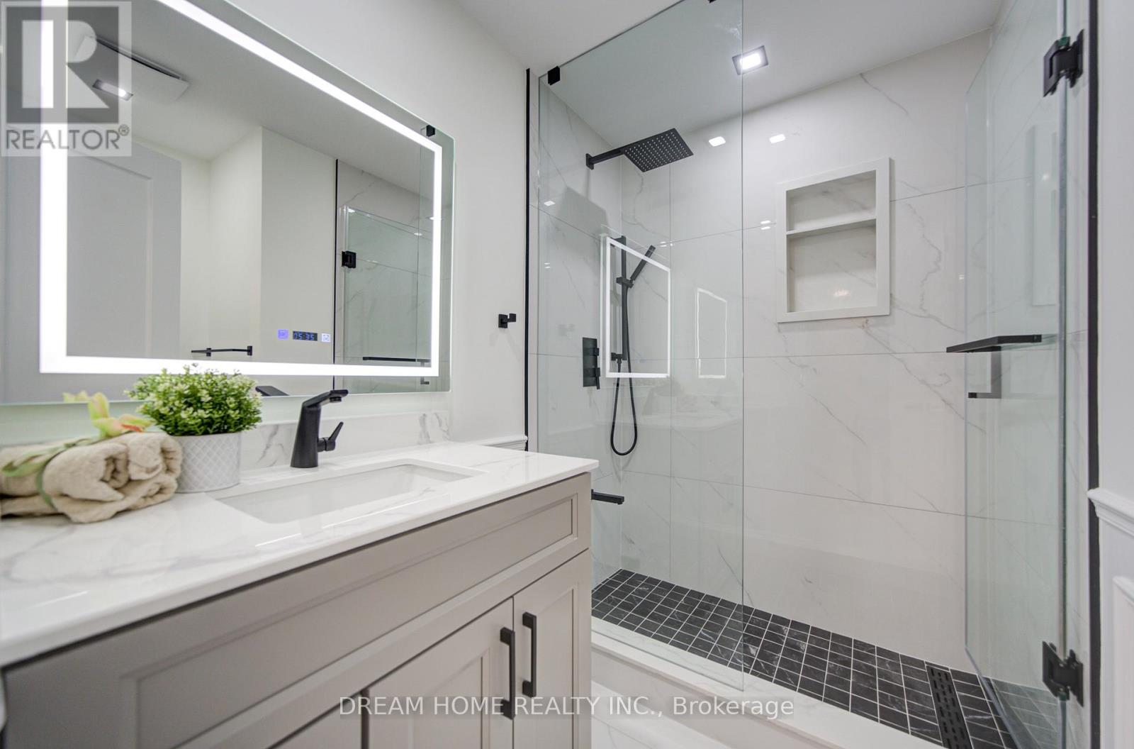 12 Bonis Avenue, Toronto, Ontario  M1T 2V1 - Photo 20 - E13208540