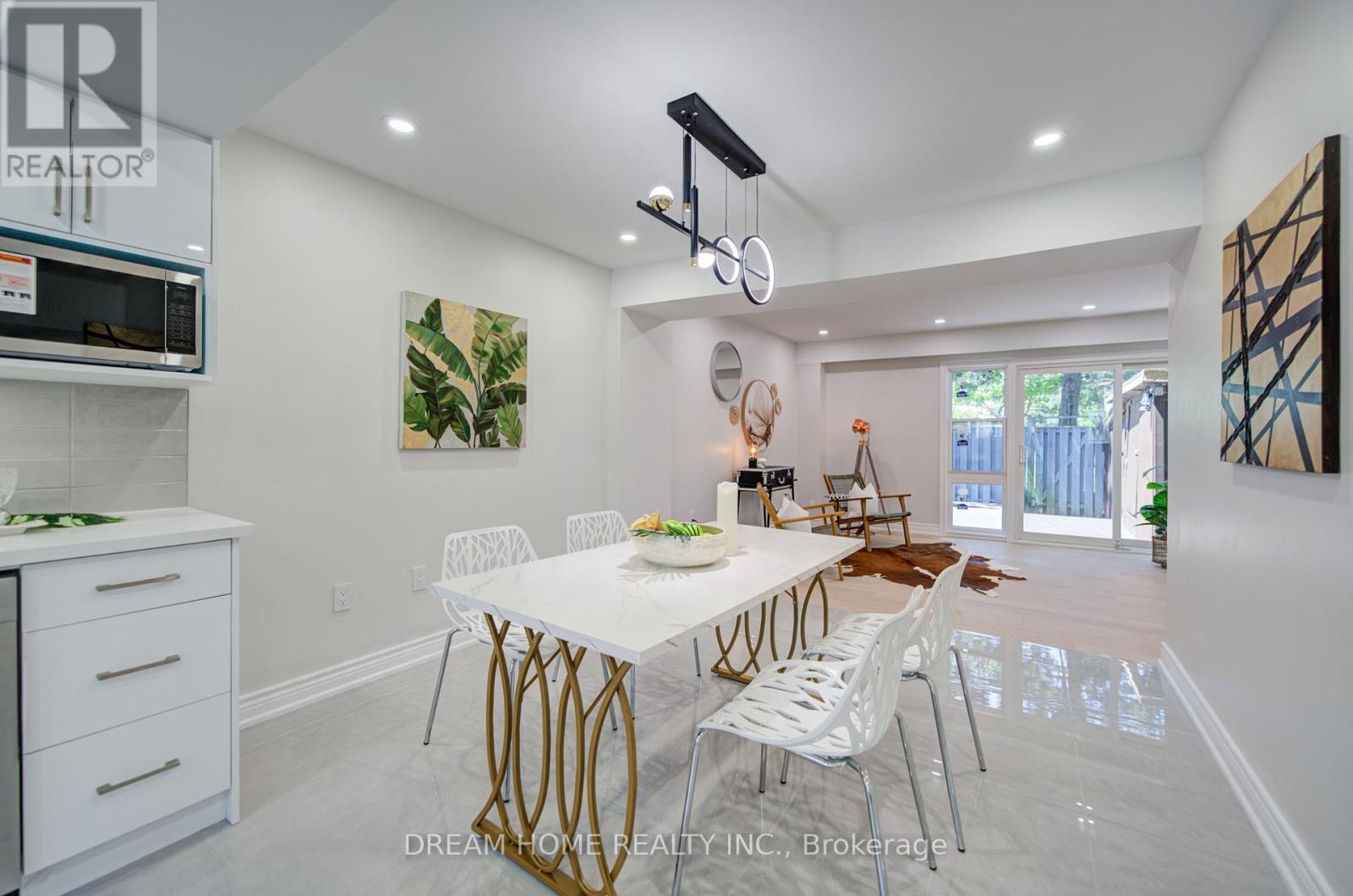12 Bonis Avenue, Toronto, Ontario  M1T 2V1 - Photo 3 - E13208540