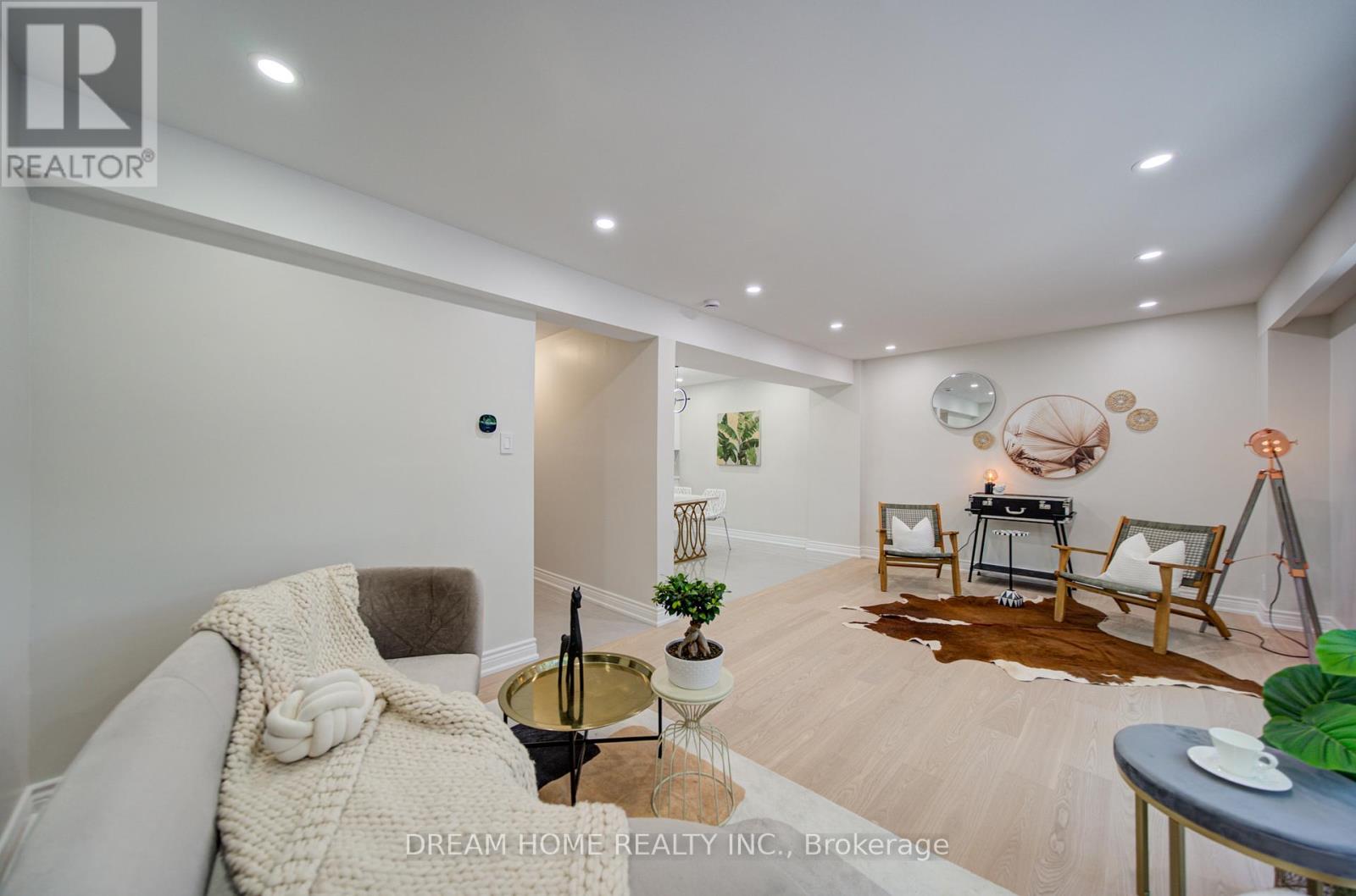 12 Bonis Avenue, Toronto, Ontario  M1T 2V1 - Photo 9 - E13208540