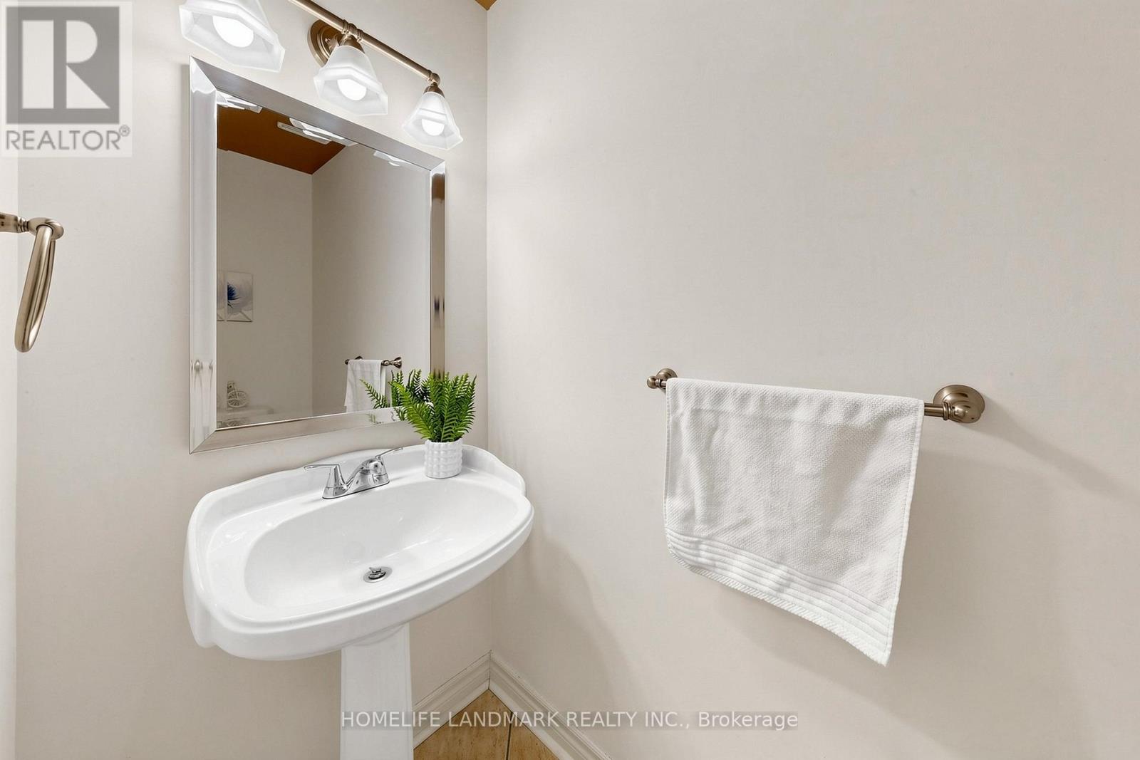 37 Treetops Court, Toronto, Ontario  M1V 2B9 - Photo 19 - E13208646