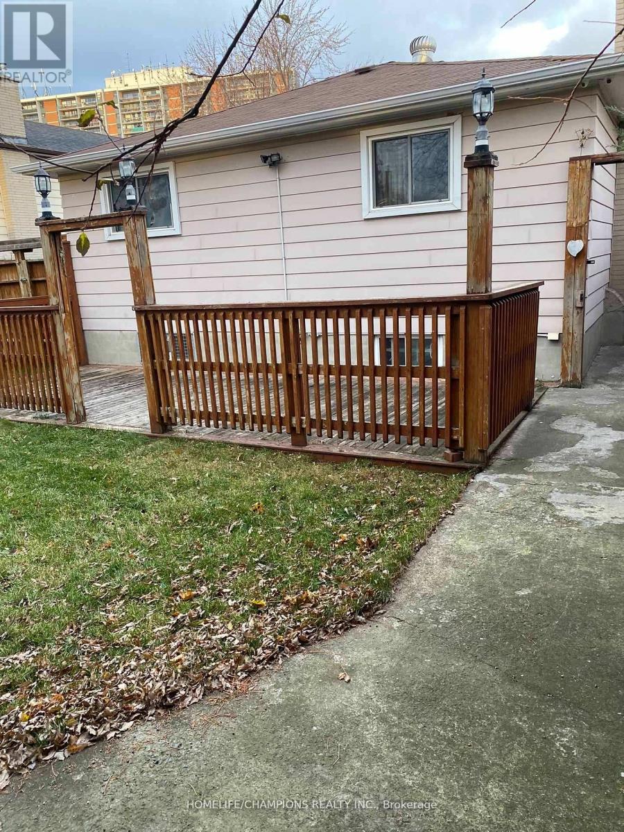 80 Keyworth Trail, Toronto, Ontario  M1S 2V1 - Photo 13 - E13208728