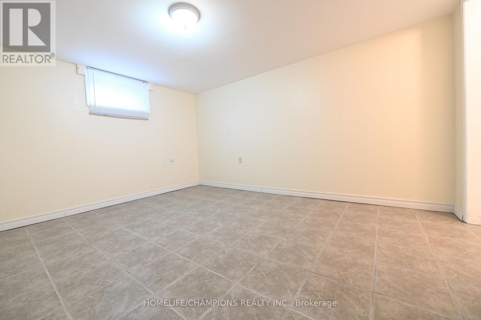 80 Keyworth Trail, Toronto, Ontario  M1S 2V1 - Photo 3 - E13208728