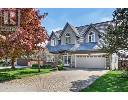 250 RIDGEWOOD ROAD, Toronto, Ontario