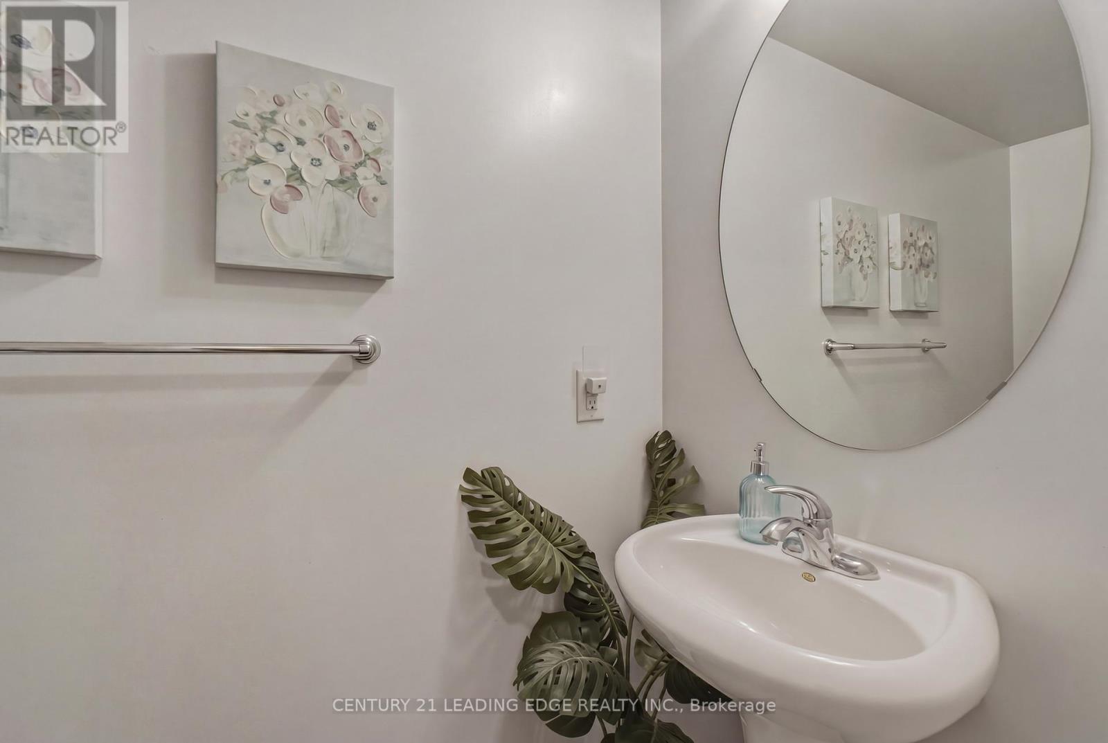 902 - 1600 Charles Street, Whitby, Ontario  L1N 1B8 - Photo 11 - E13208778