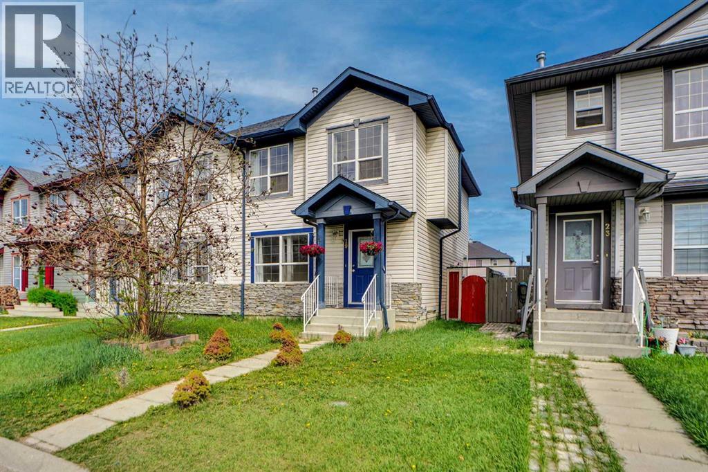 19 Taravista Gardens NE, Calgary, Alberta  T3J 4K8 - Photo 2 - A2309796
