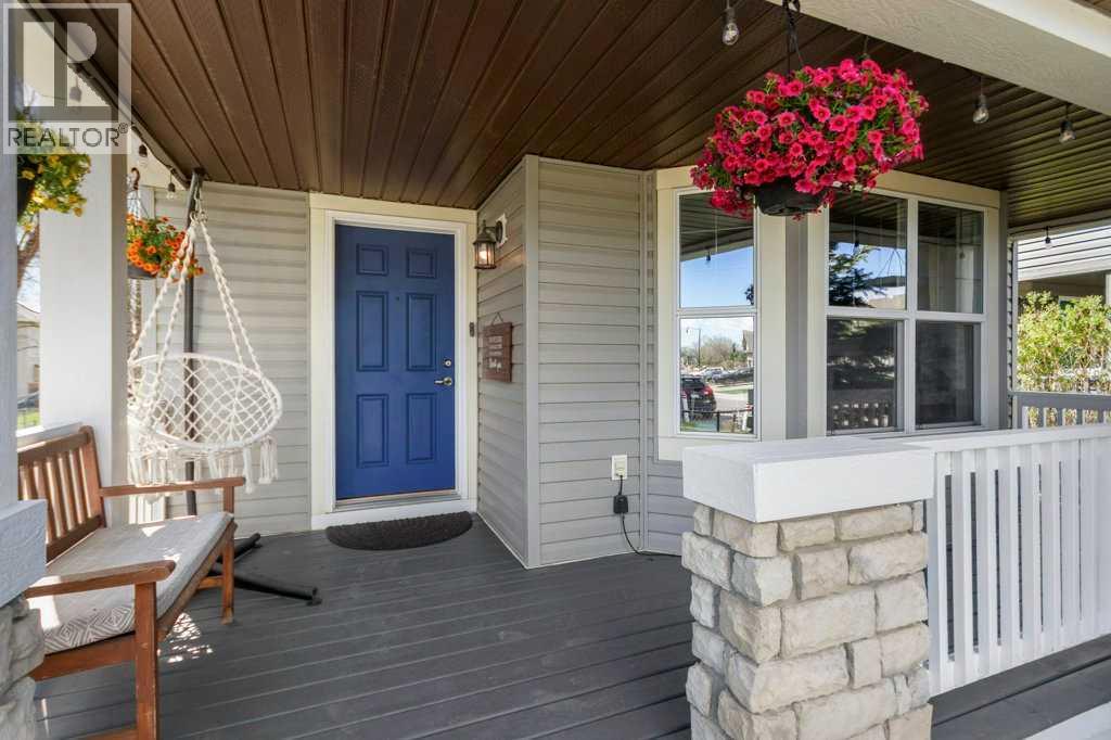 17 Drake Landing Way, Okotoks, Alberta  T1S 0B9 - Photo 2 - A2311375