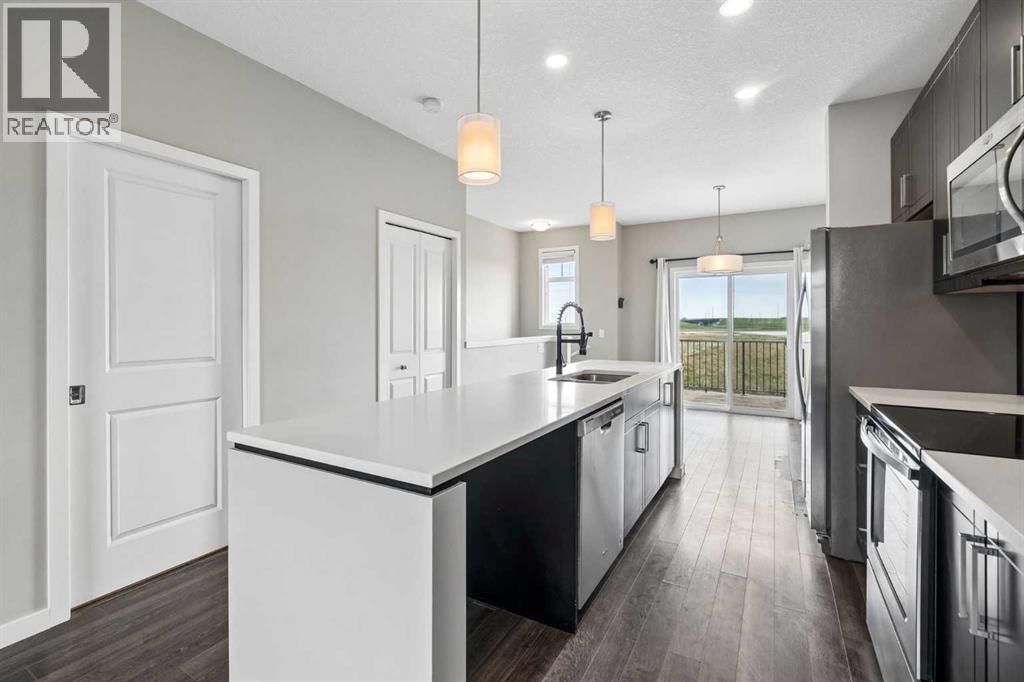 120 Copperstone Villas Se, Calgary, Alberta  T2X 5A8 - Photo 5 - A2315068