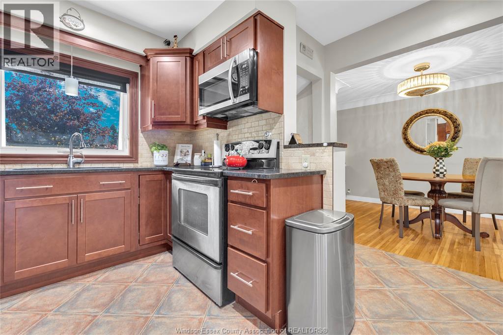2630 Virginia Park, Windsor, Ontario  N9E 2B4 - Photo 12 - 26012441