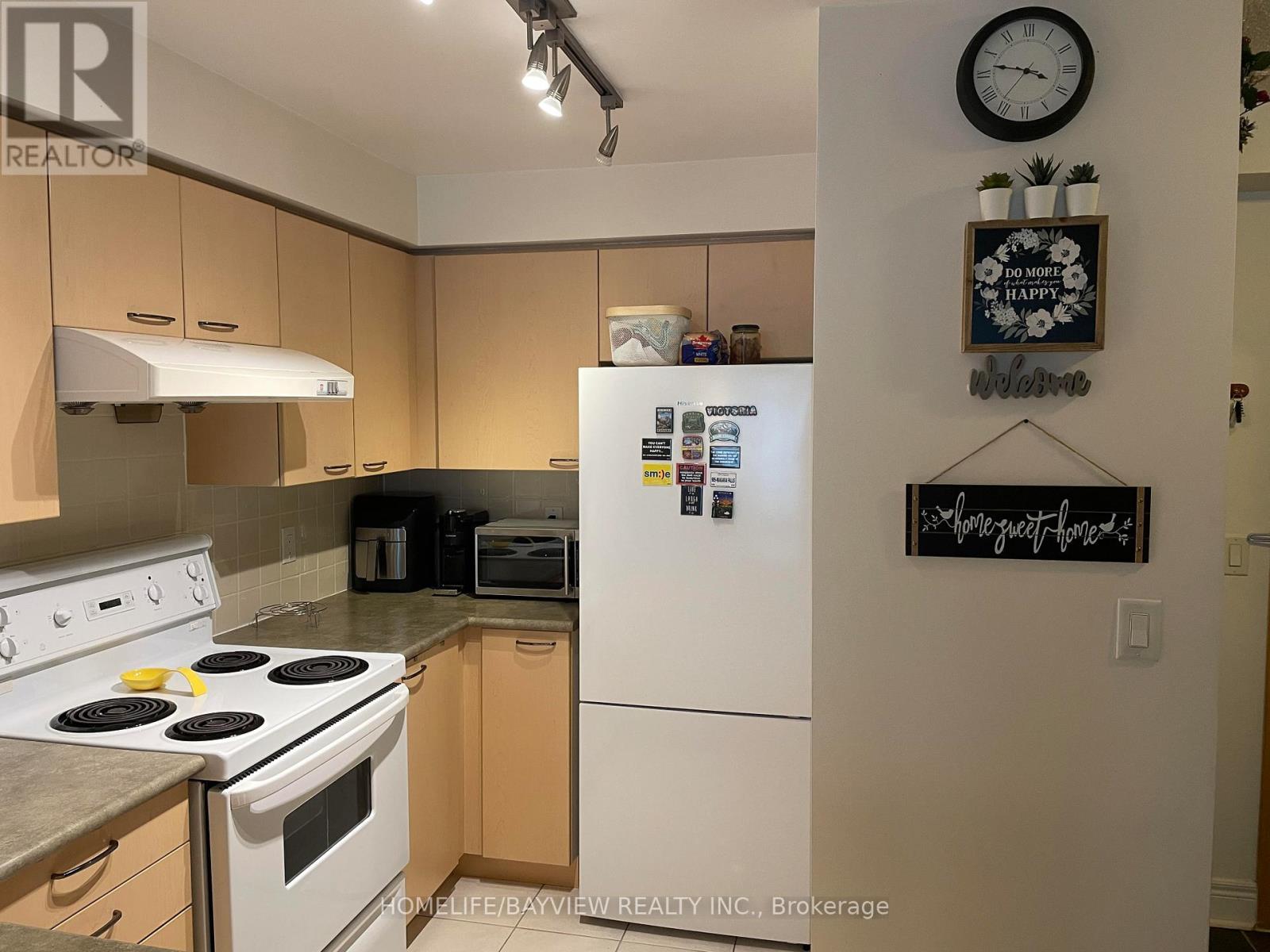 48 Suncrest Boulevard, Markham, Ontario  L3T 7Y5 - Photo 3 - N13208530
