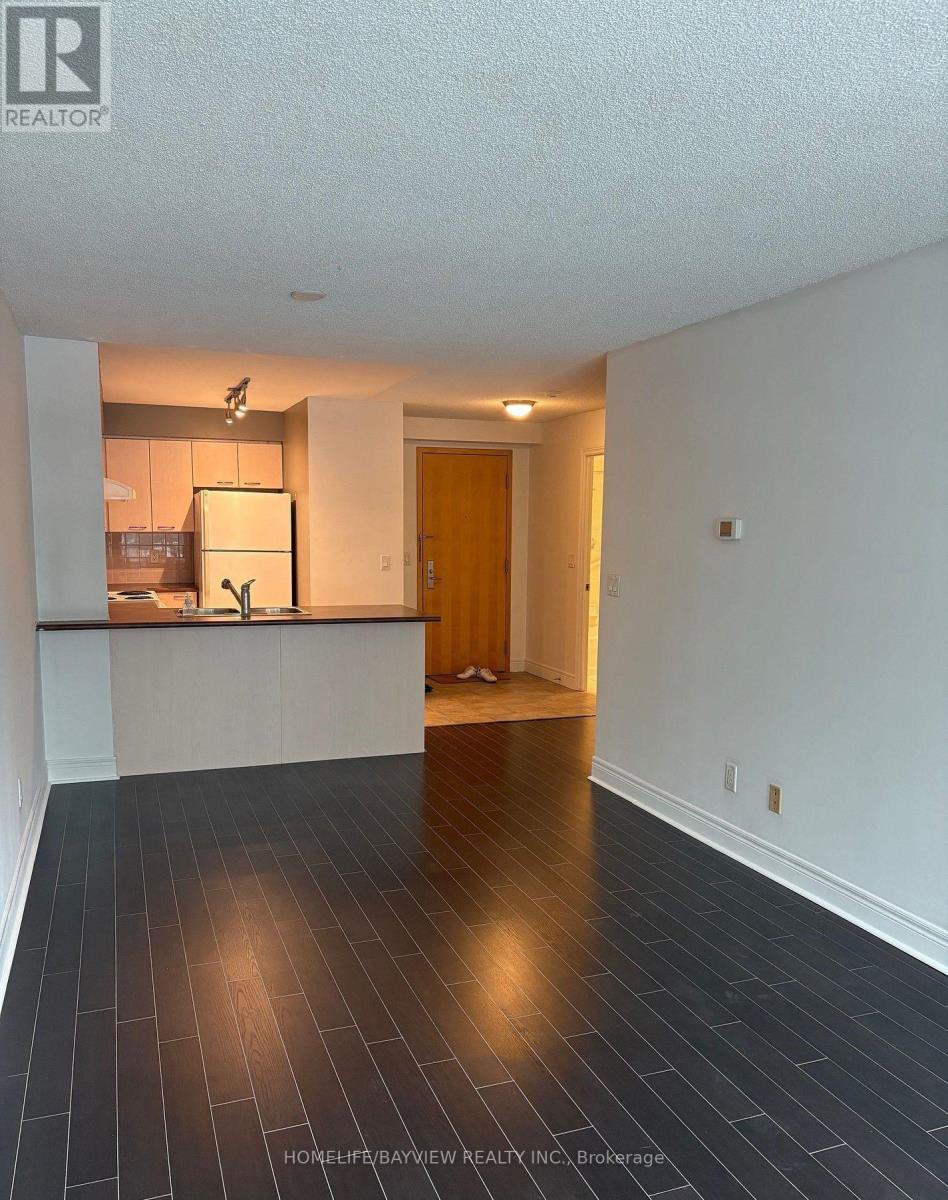 48 Suncrest Boulevard, Markham, Ontario  L3T 7Y5 - Photo 4 - N13208530