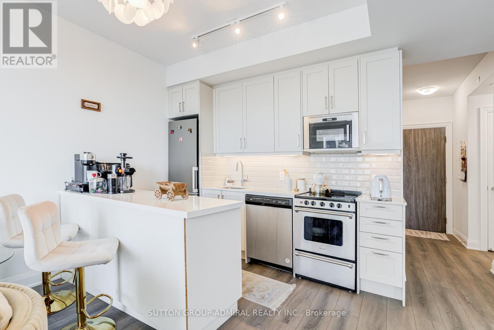 1010 - 20 Gatineau Drive, Vaughan, Ontario  L4J 0L3 - Photo 5 - N13208726
