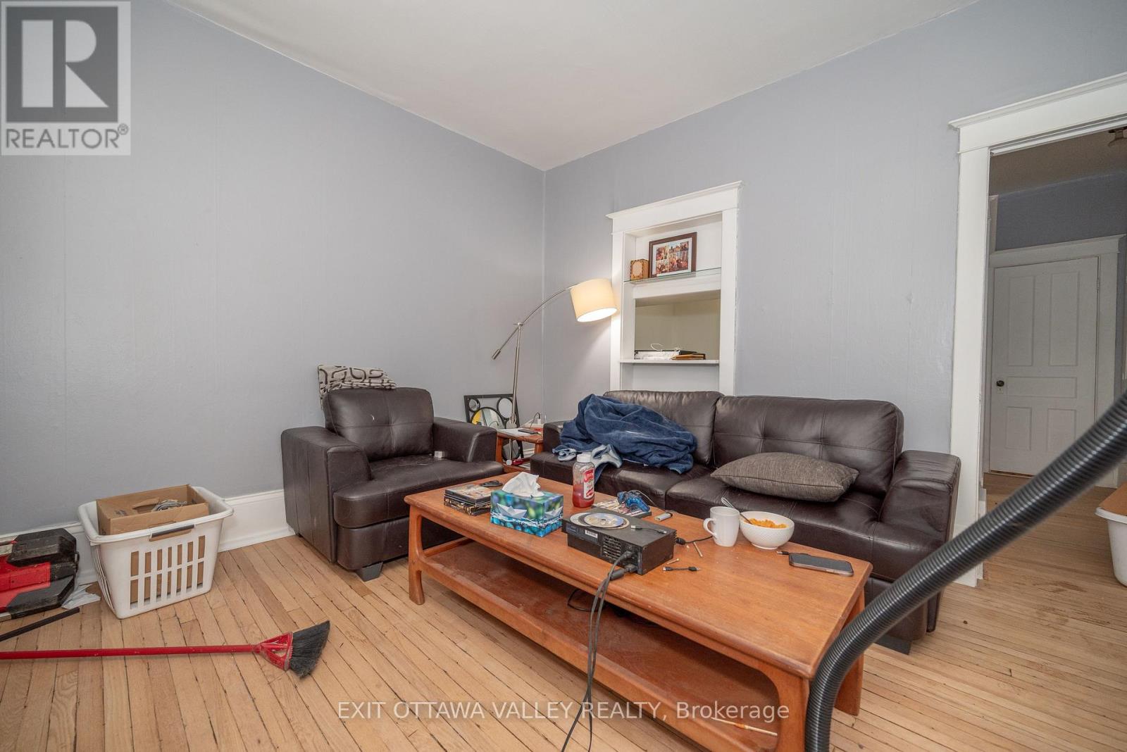109 Pembroke Street W, Pembroke, Ontario  K8A 5M7 - Photo 6 - X12858528