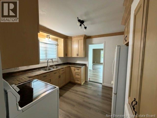 750 Parkwood Street, Bathurst, New Brunswick  E2A 4C3 - Photo 6 - NB140511