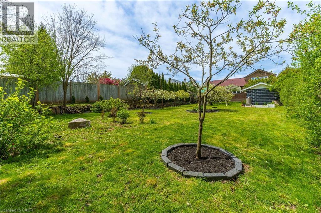 32 Durham Road, Stoney Creek, Ontario  L8E 1X1 - Photo 41 - 40830312