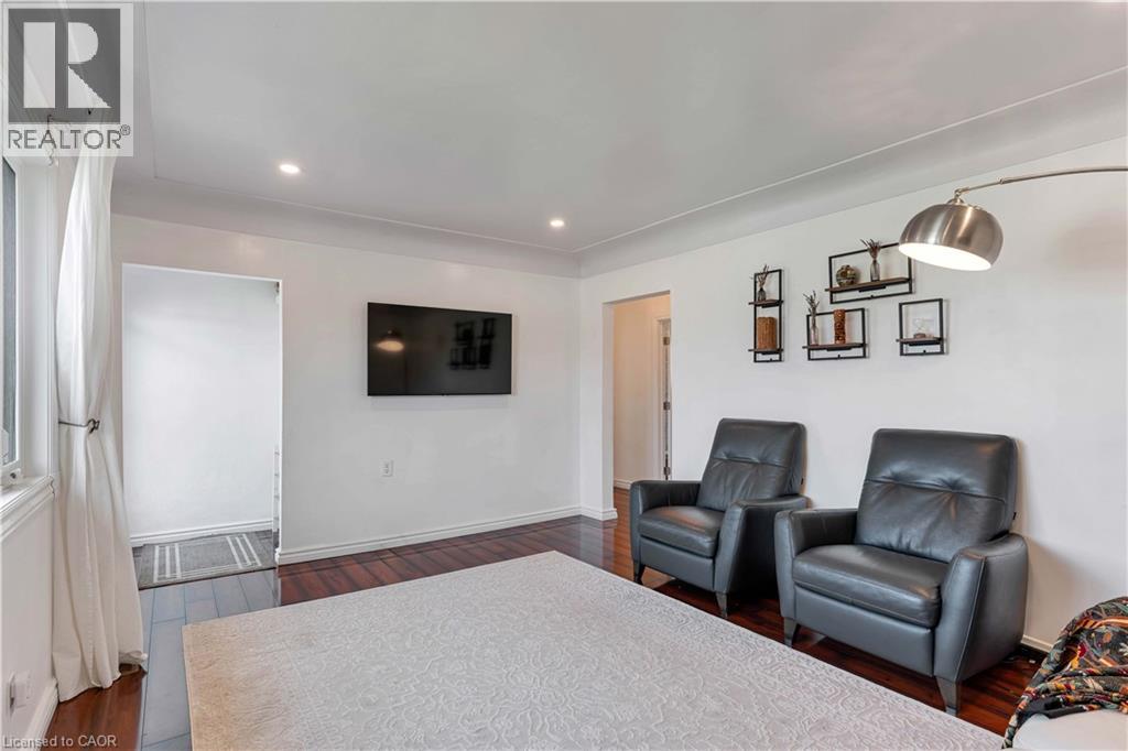32 Durham Road, Stoney Creek, Ontario  L8E 1X1 - Photo 6 - 40830312