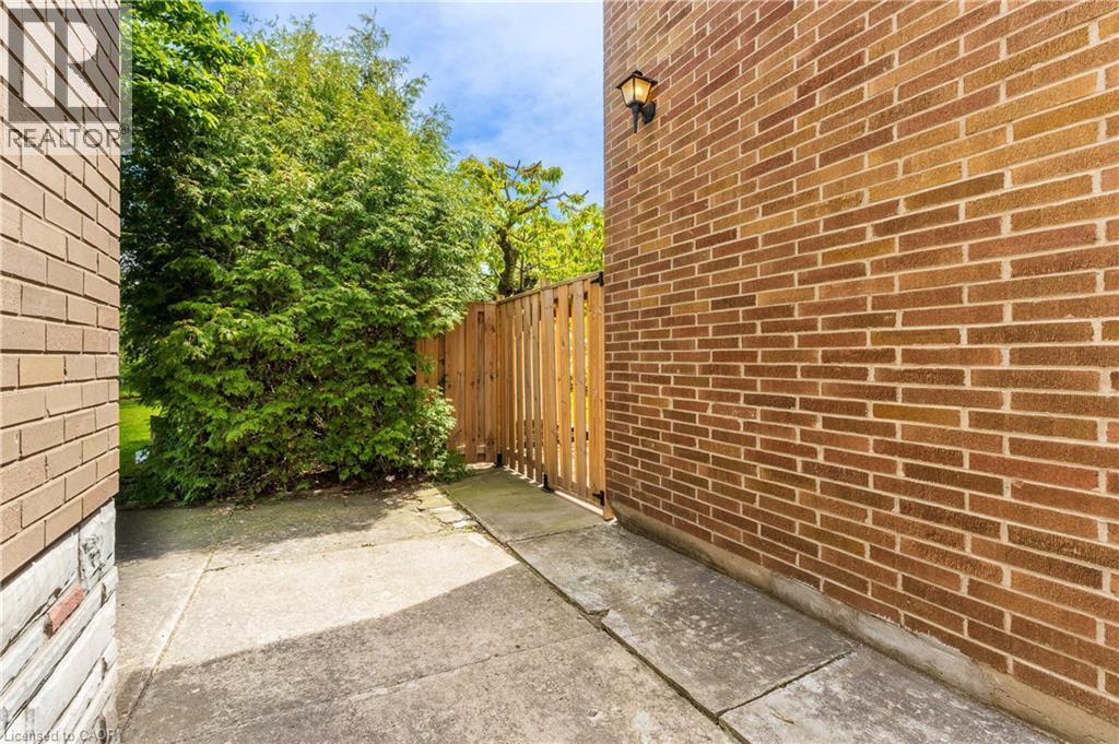 32 Durham Road, Stoney Creek, Ontario  L8E 1X1 - Photo 34 - 40830312