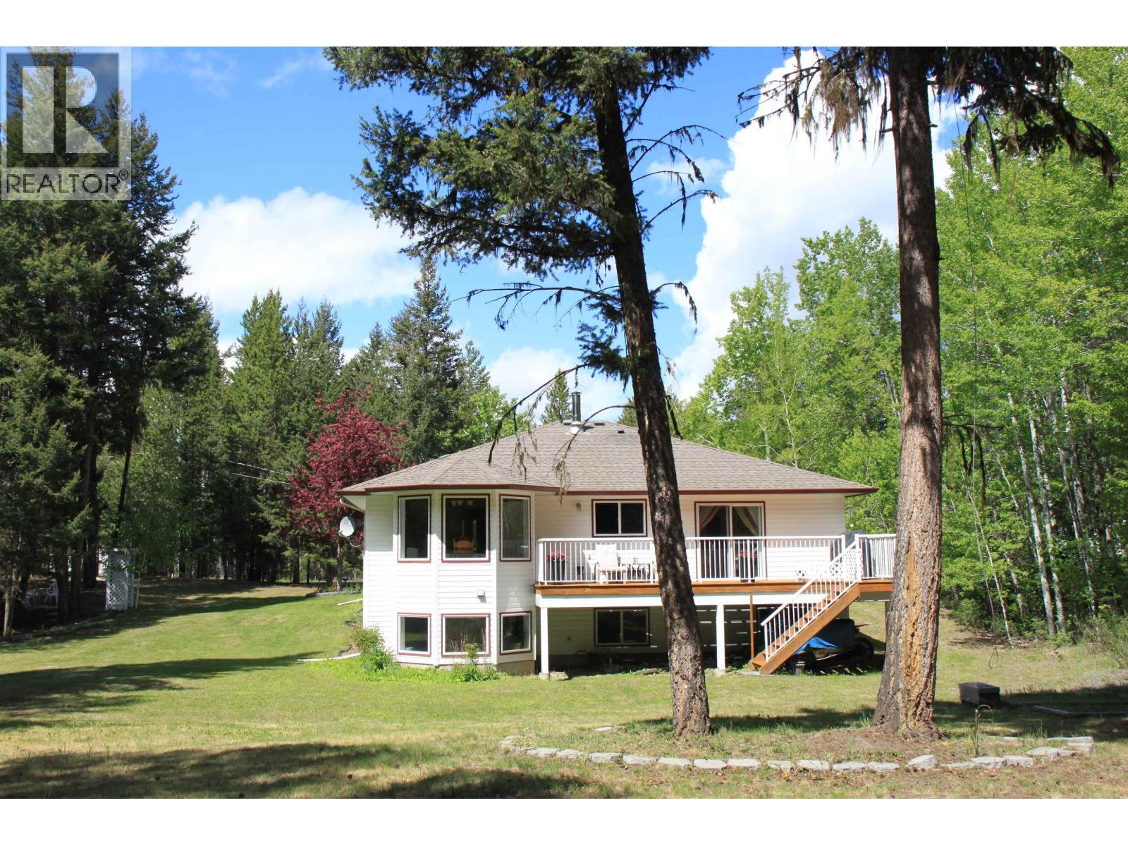 4775 Moneeyaw Road, 108 Mile Ranch, British Columbia  V0K 2Z0 - Photo 33 - R3128139