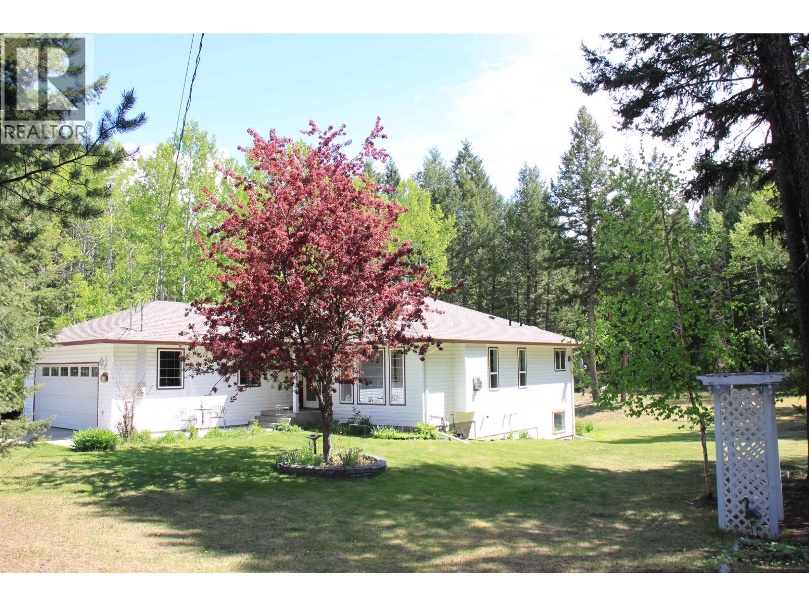 4775 Moneeyaw Road, 108 Mile Ranch, British Columbia  V0K 2Z0 - Photo 29 - R3128139