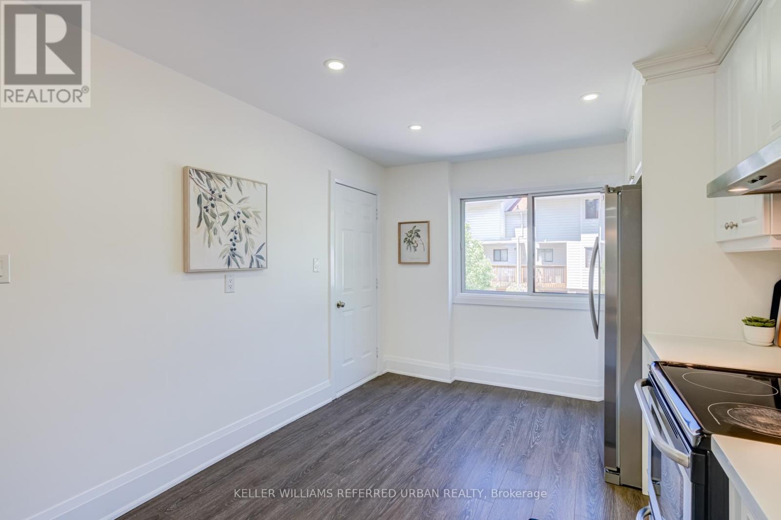 6540 Falconer Drive, Mississauga, Ontario  L5N 1M1 - Photo 23 - W13208506