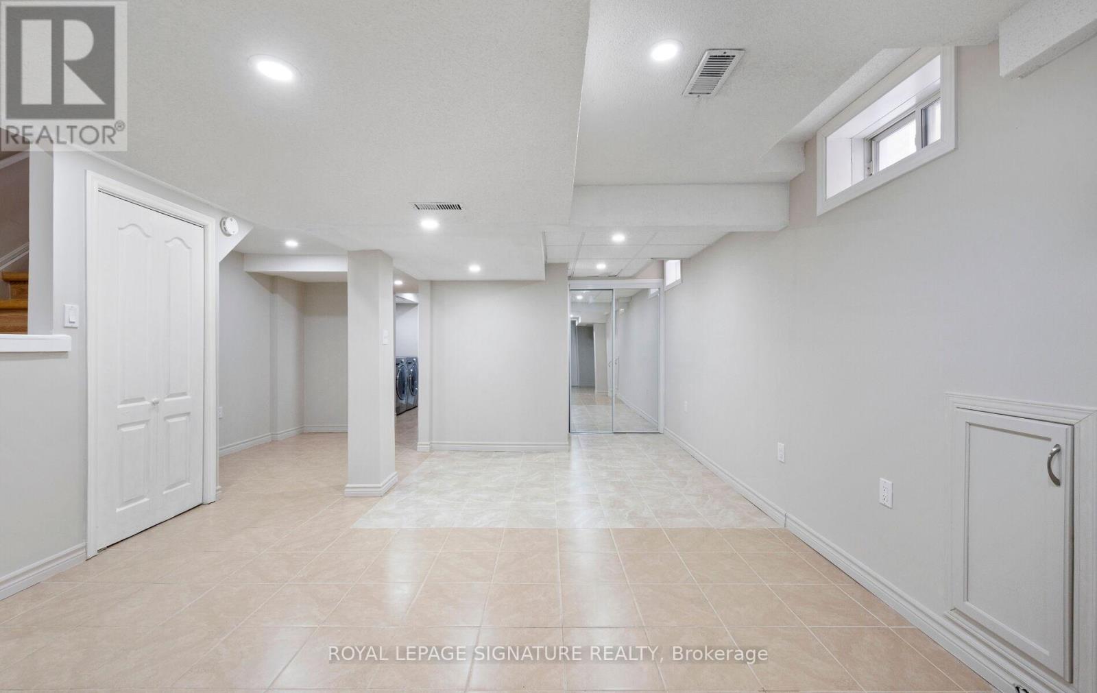 383 Krotone Crescent, Mississauga, Ontario  L5W 1T8 - Photo 39 - W13208510