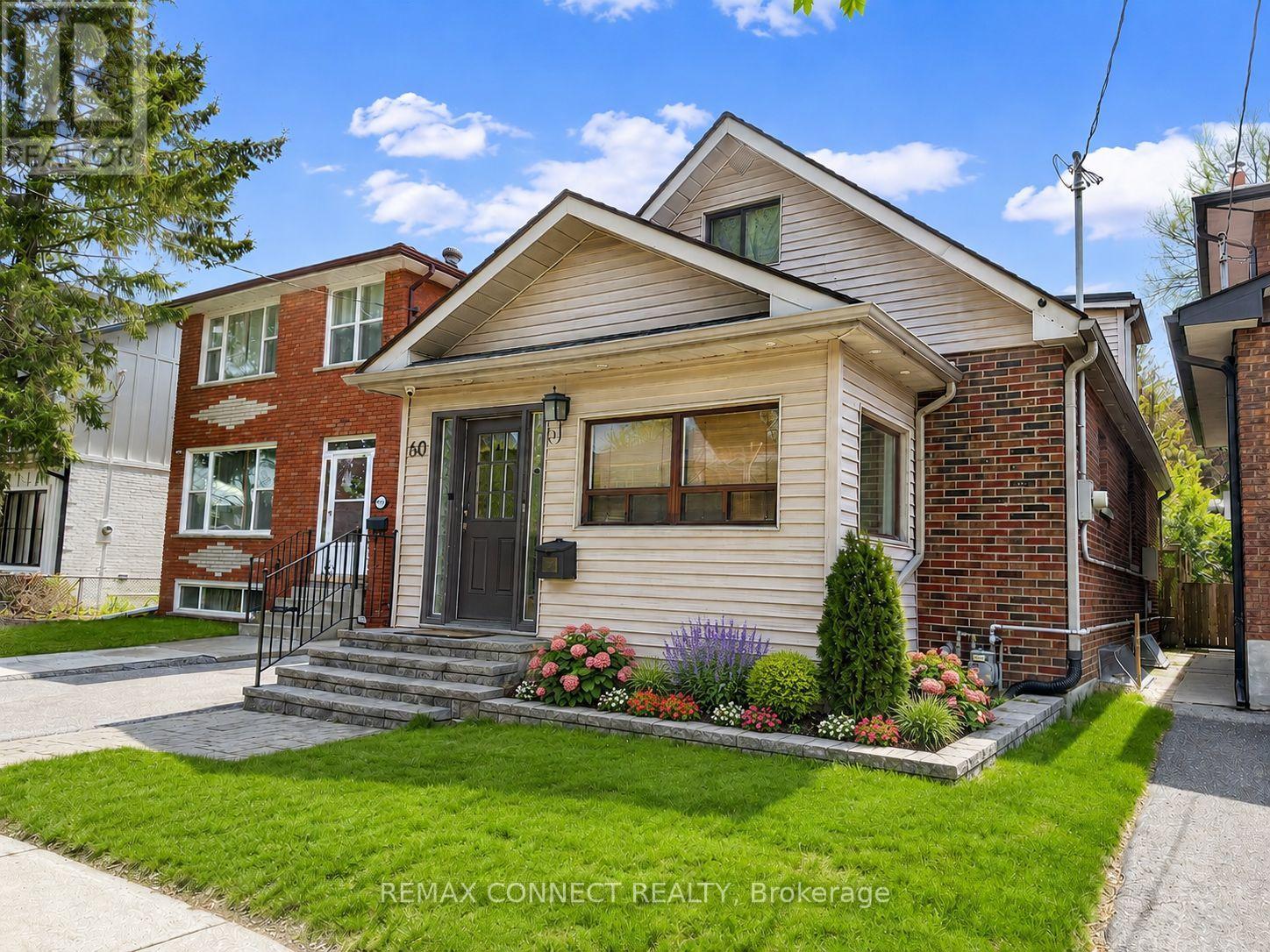 60 Woodbury Road, Toronto, Ontario  M8W 1X7 - Photo 2 - W13208532