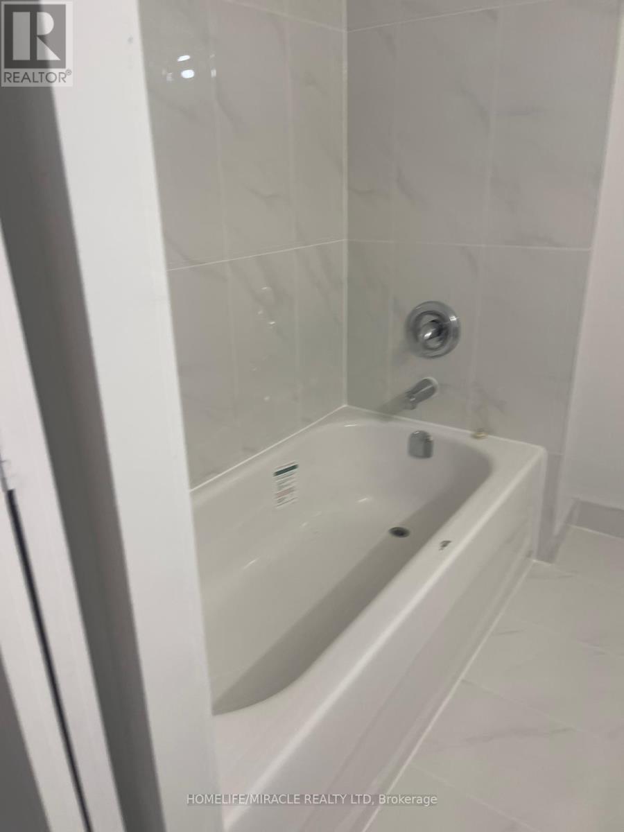 2315 - 35 Trailwood Drive, Mississauga, Ontario  L4Z 3L6 - Photo 23 - W13208534
