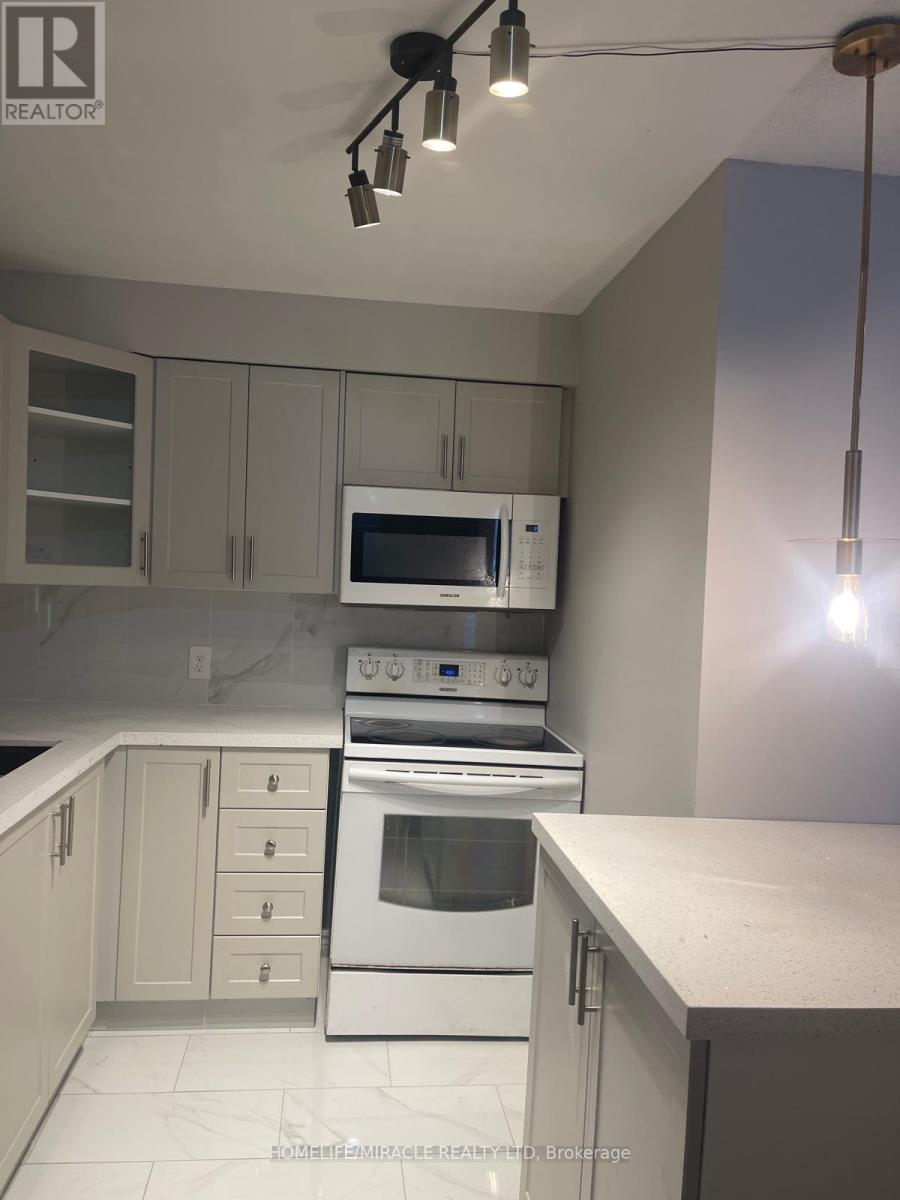 2315 - 35 Trailwood Drive, Mississauga, Ontario  L4Z 3L6 - Photo 5 - W13208534