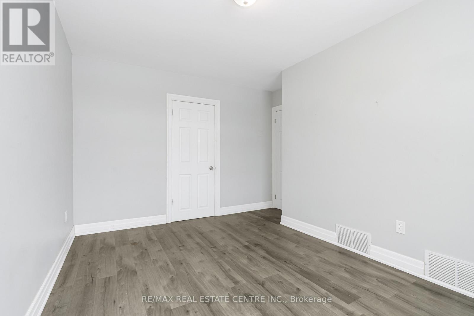 1 Stanwood Crescent, Toronto, Ontario  M9M 1Z8 - Photo 28 - W13208550
