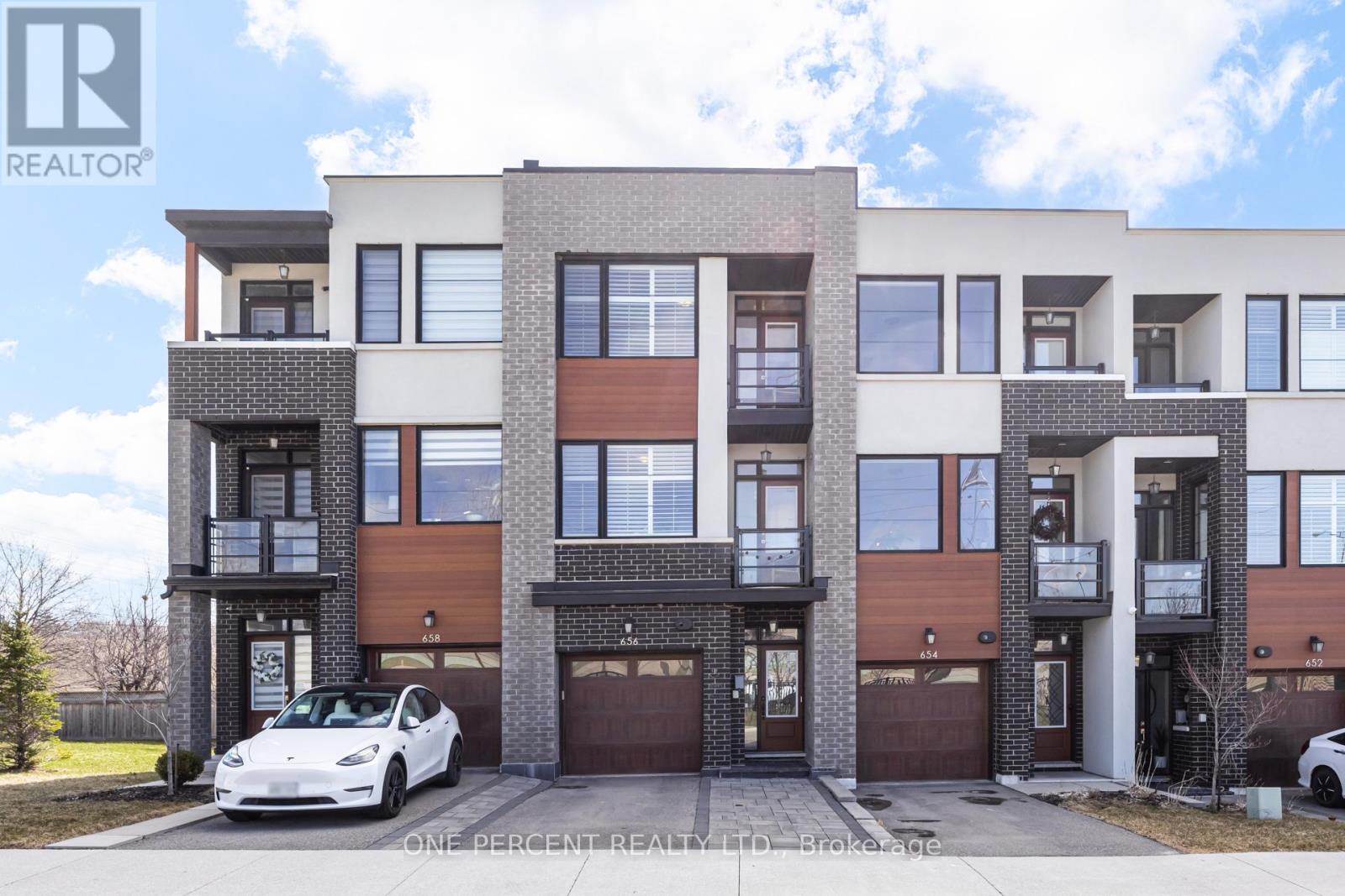 656 TUPELO COURT, Mississauga, Ontario