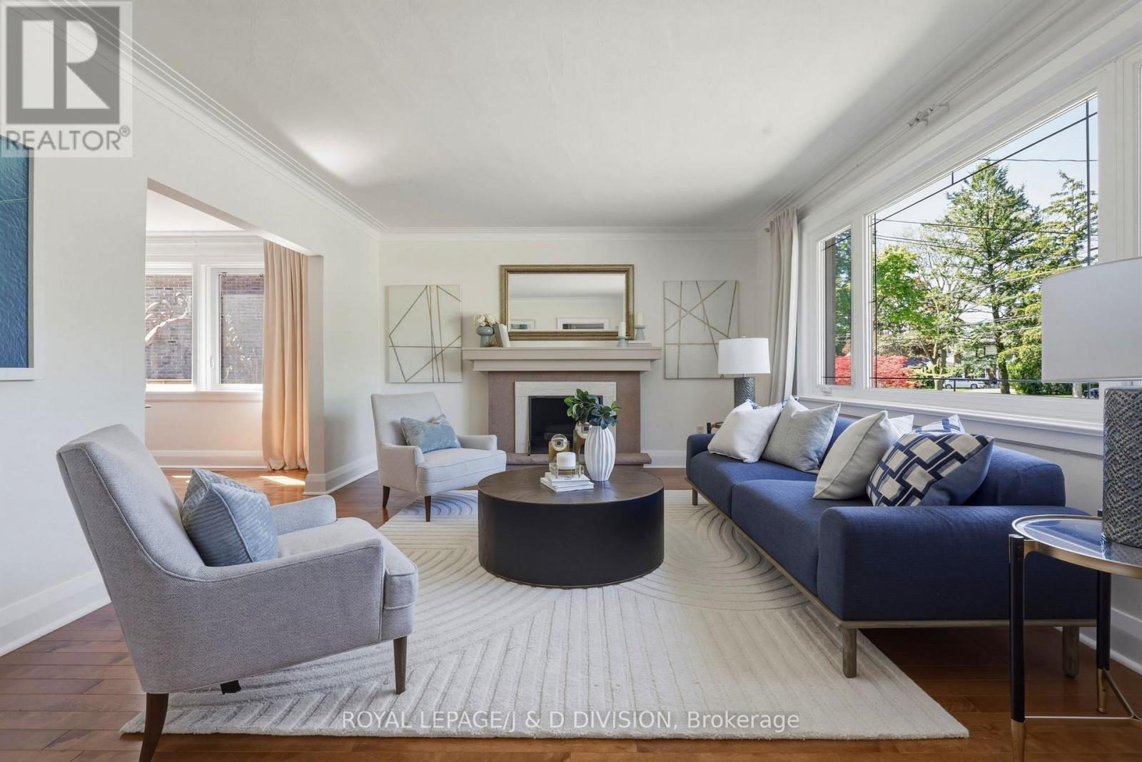 111 Warwood Road, Toronto, Ontario  M9B 5B6 - Photo 4 - W13208596