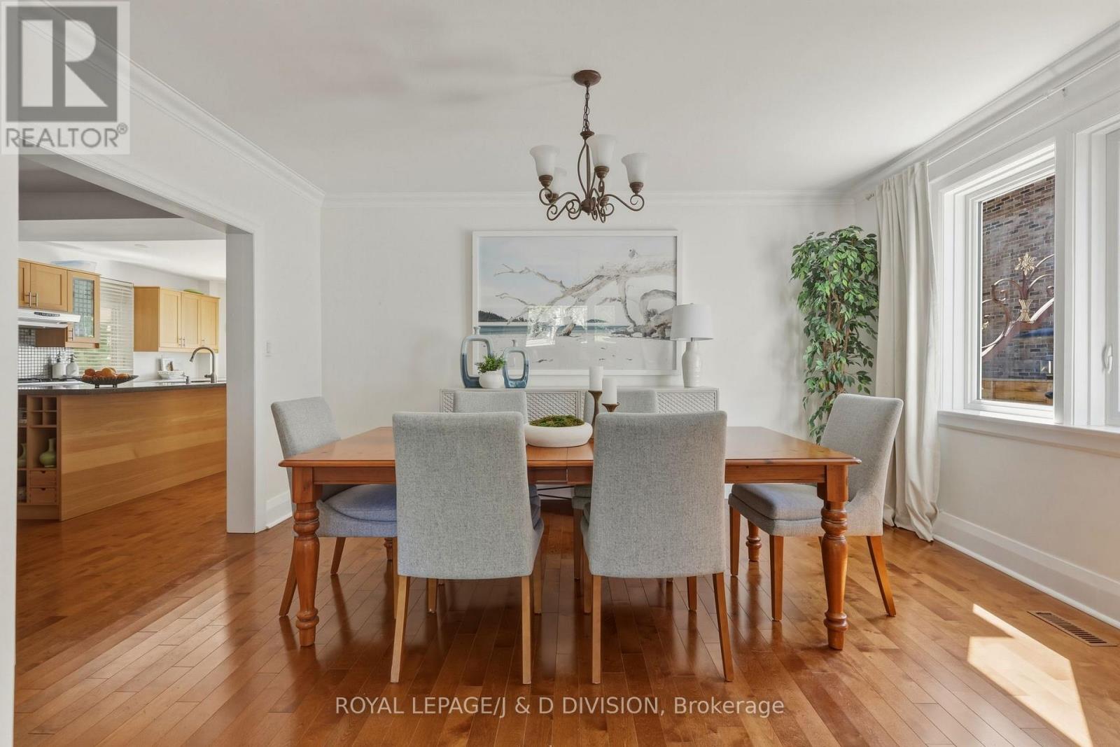 111 Warwood Road, Toronto, Ontario  M9B 5B6 - Photo 7 - W13208596