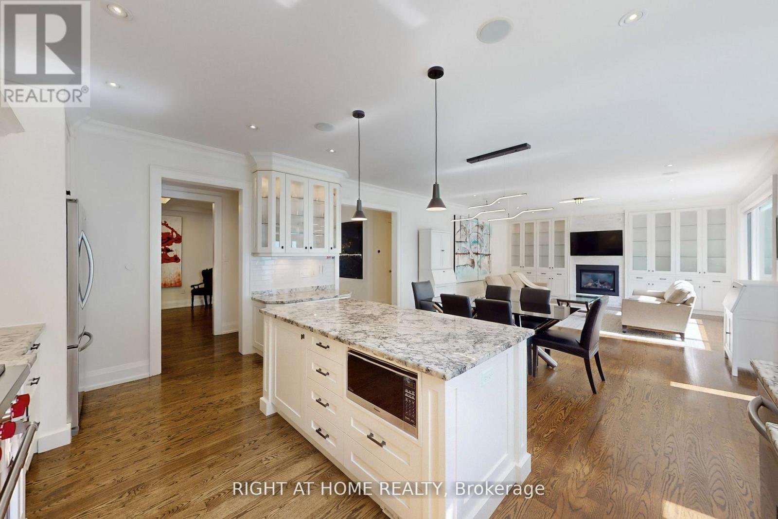 490 Orchard Drive, Oakville, Ontario  L6K 1P1 - Photo 6 - W13208606