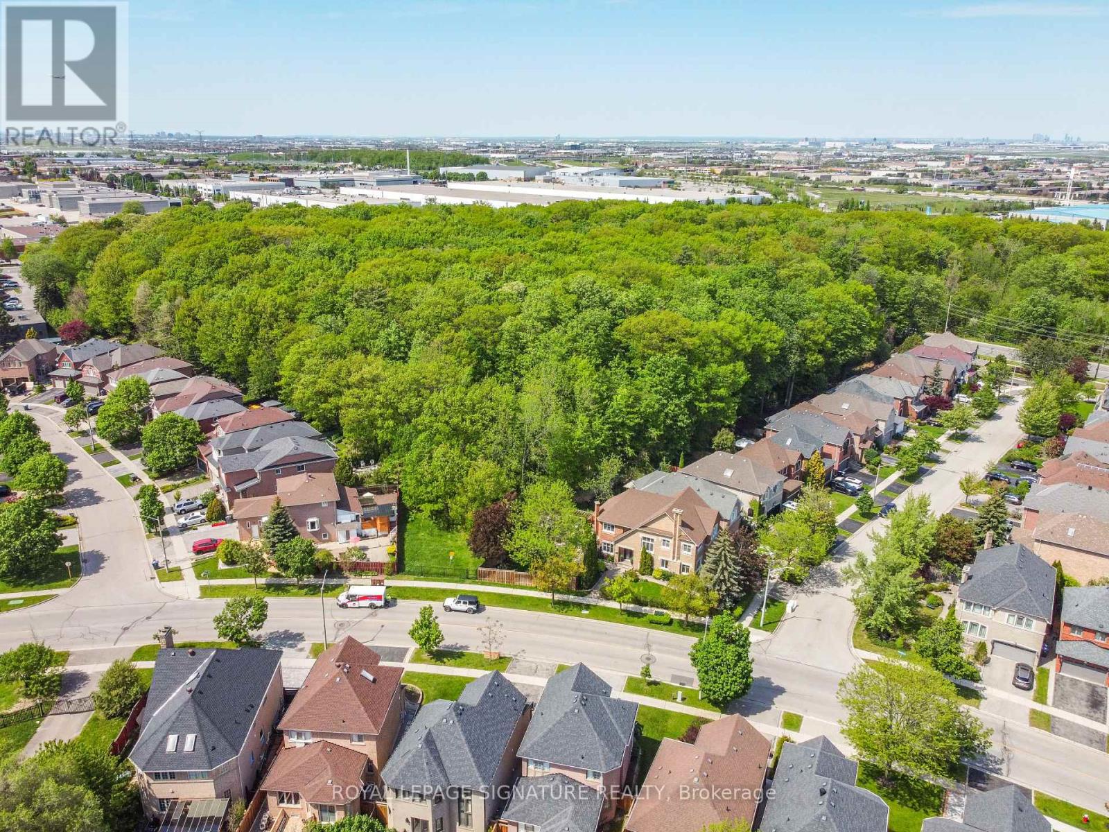 5504 Windy Hill Court, Mississauga, Ontario  L4Z 3W4 - Photo 6 - W13208636