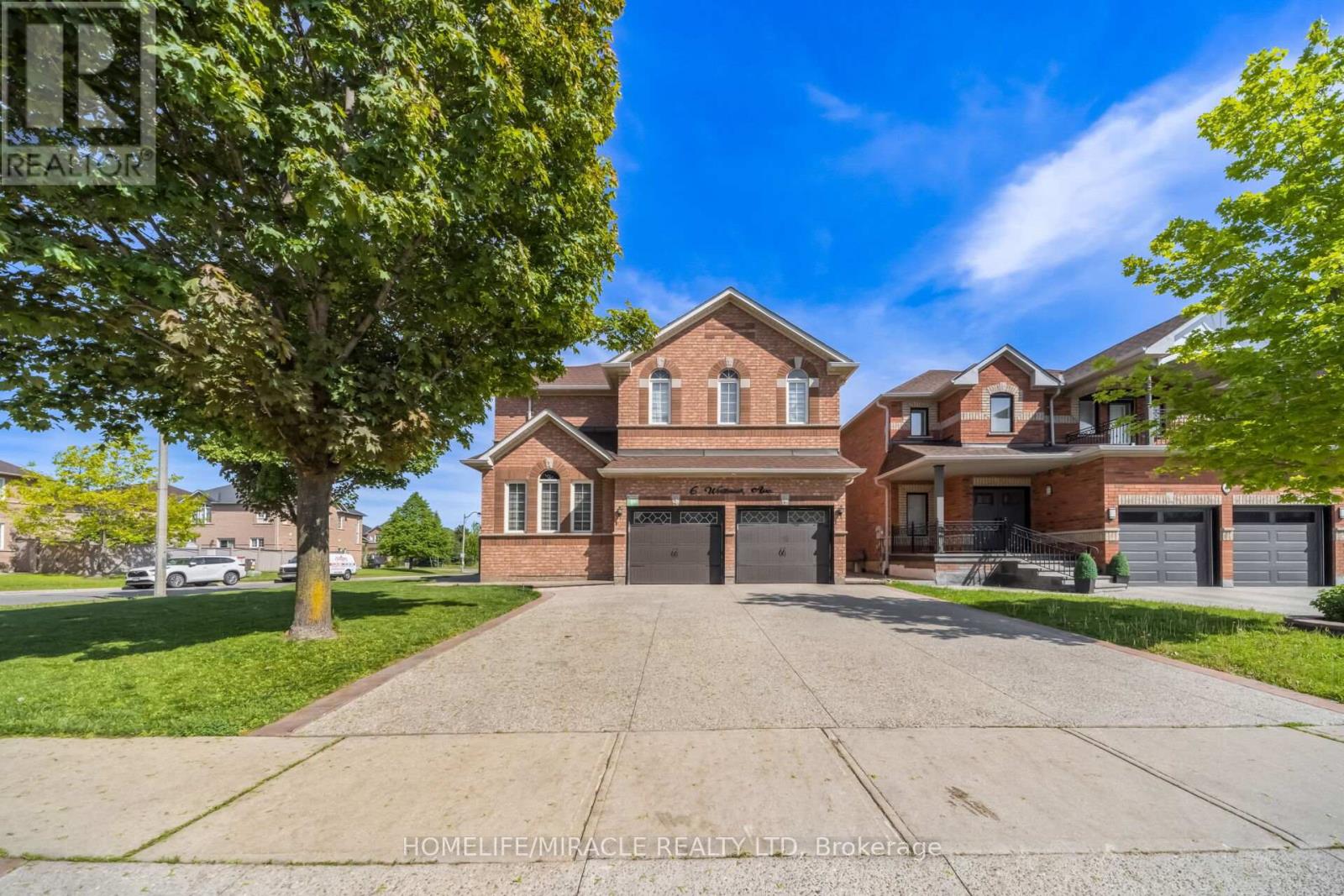 6 Westbrook Avenue, Brampton, Ontario  L6P 1M4 - Photo 2 - W13208660