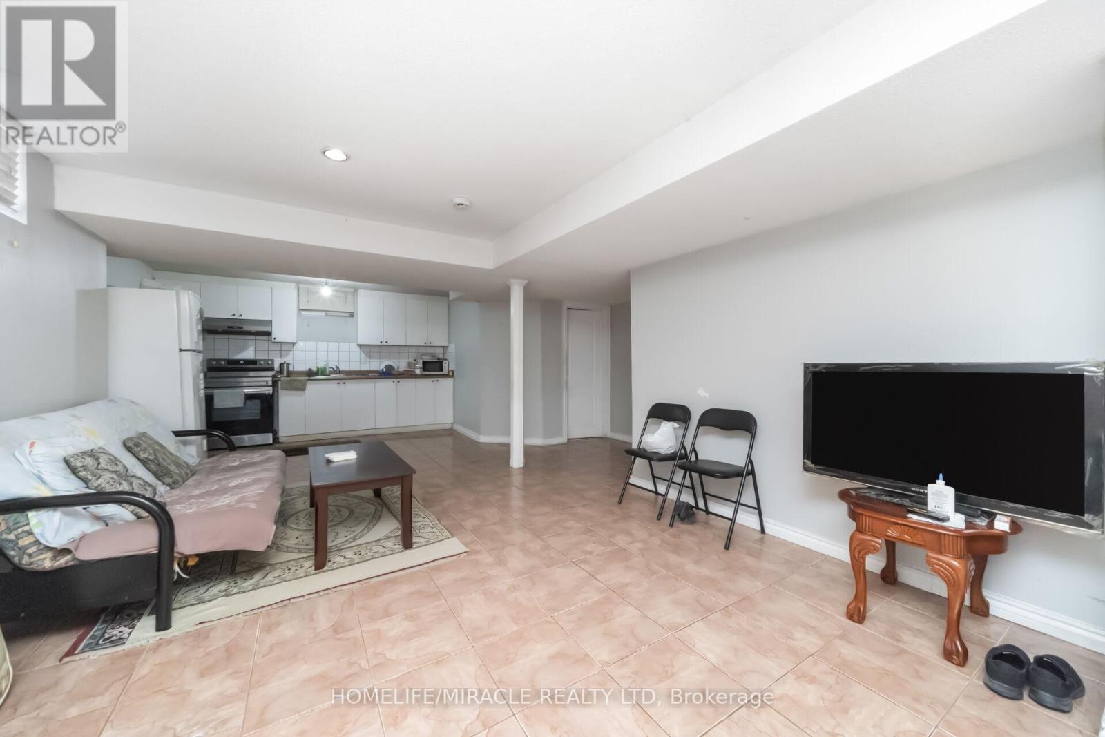 6 Westbrook Avenue, Brampton, Ontario  L6P 1M4 - Photo 41 - W13208660