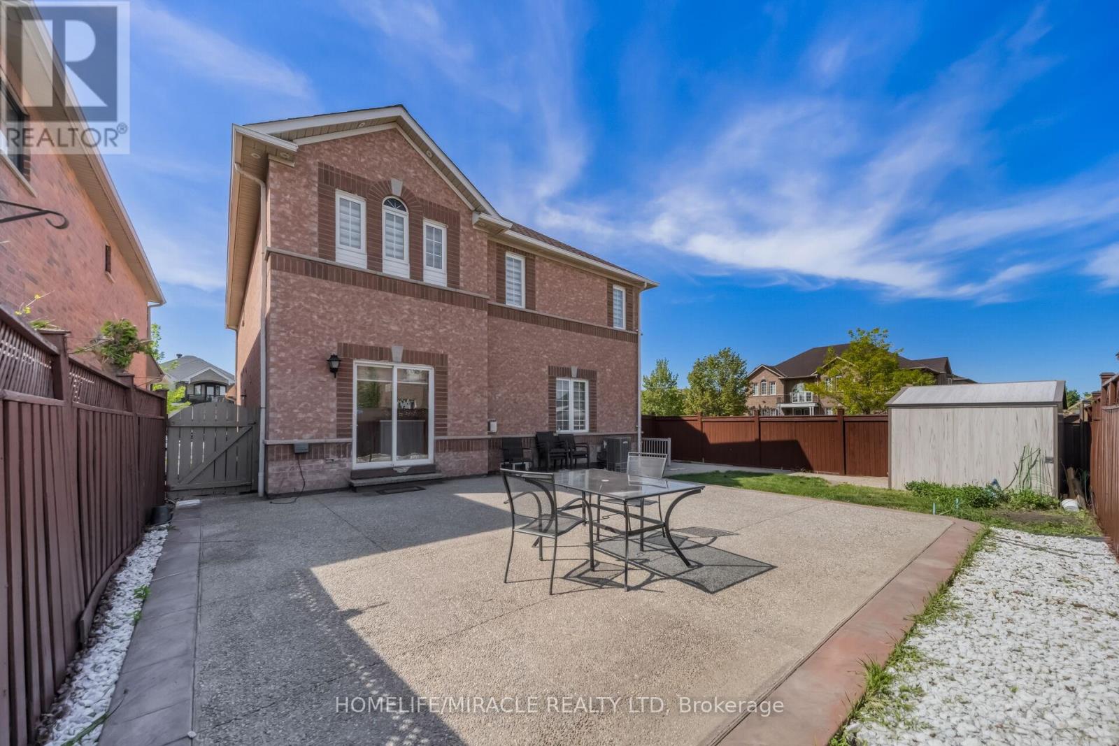 6 Westbrook Avenue, Brampton, Ontario  L6P 1M4 - Photo 48 - W13208660