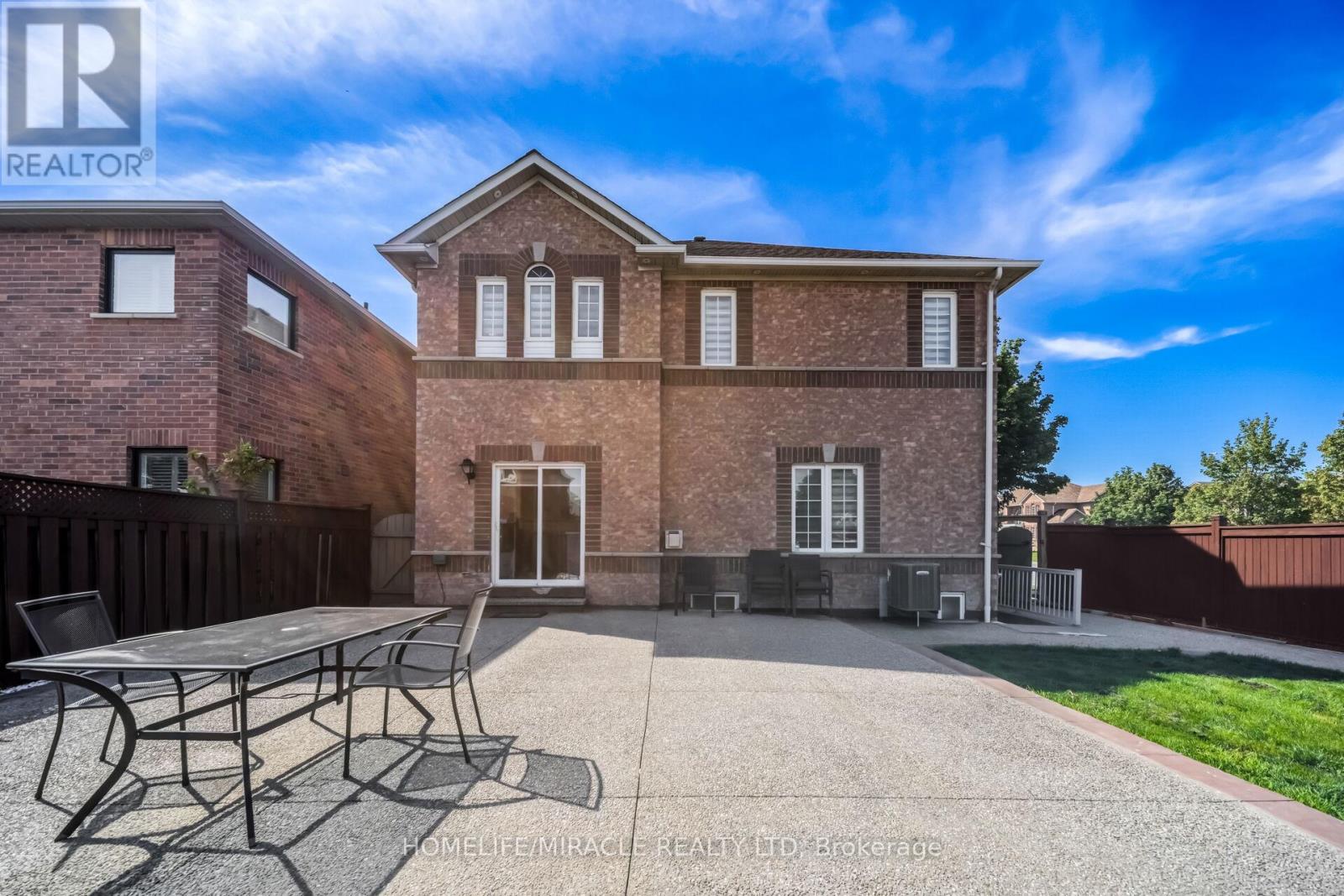6 Westbrook Avenue, Brampton, Ontario  L6P 1M4 - Photo 49 - W13208660